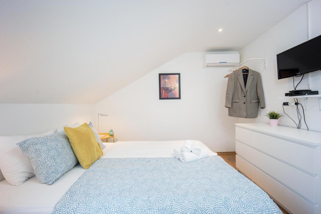 Top-Floor Apartment In Trogir Center Dış mekan fotoğraf
