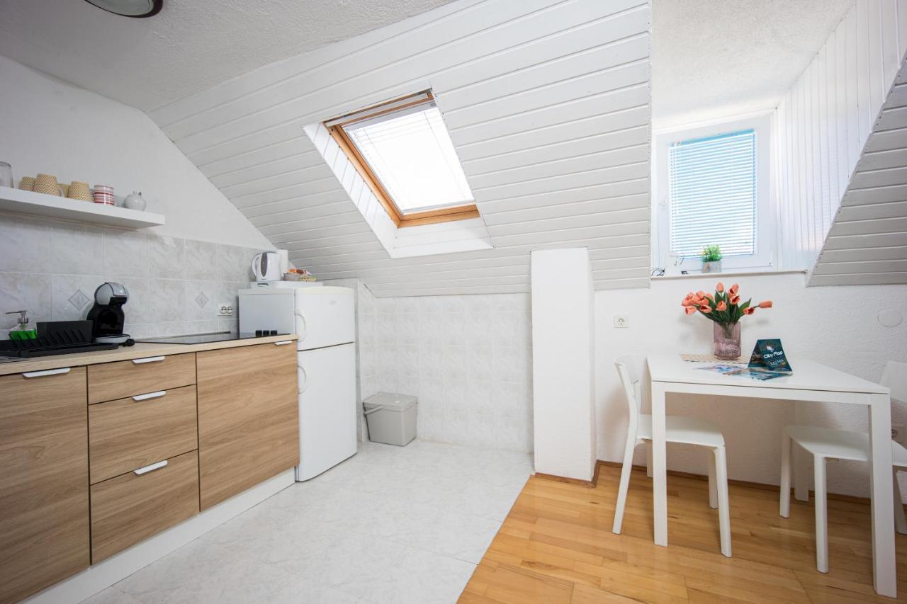 Top-Floor Apartment In Trogir Center Dış mekan fotoğraf