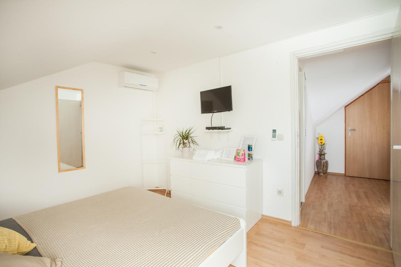 Top-Floor Apartment In Trogir Center Dış mekan fotoğraf